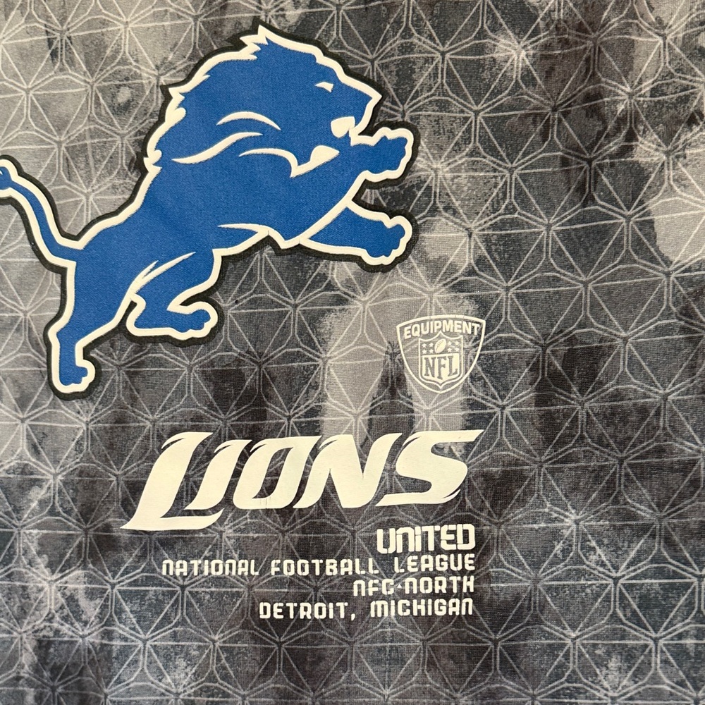 Detroit Lions Reebok Geometric Pattern Shirt in Gray Size Lg